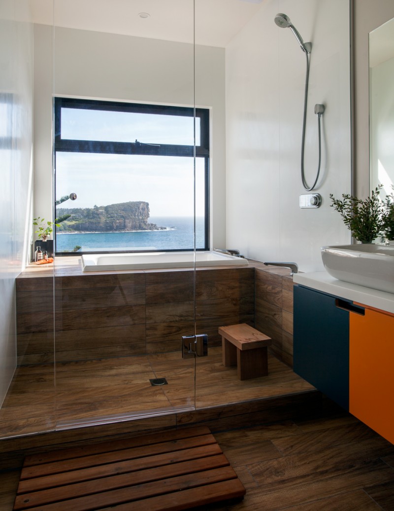 This Green Roofed Beach House Arrived on the Back of a Truck