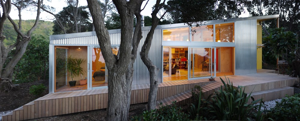 Lloyd Holiday House Beach Bach New Zealand by Atelierworkshop (via Lunchbox Architect)