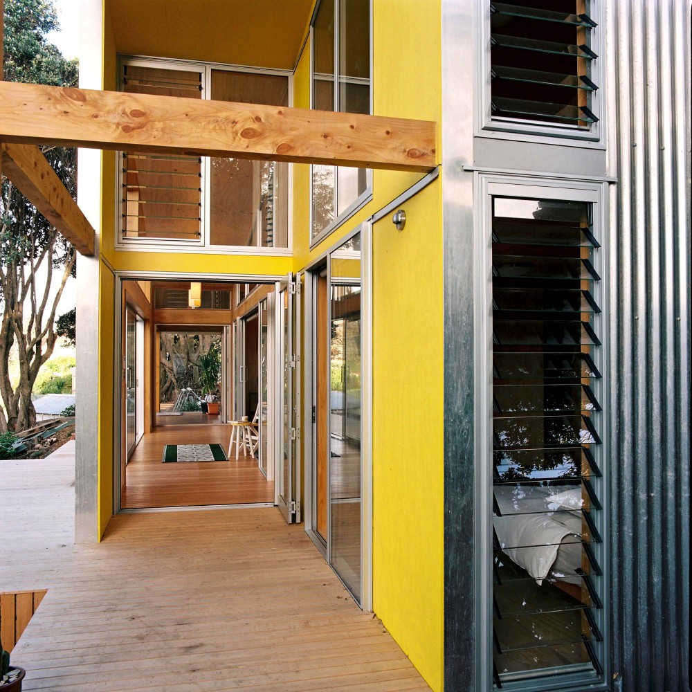 Lloyd Holiday House Beach Bach New Zealand by Atelierworkshop (via Lunchbox Architect)