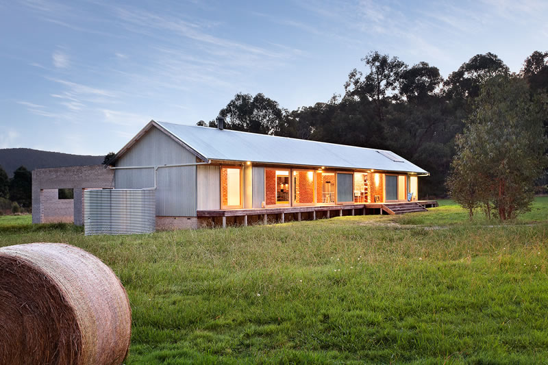 Modern Wool Shed Pays Homage To Iconic Australian Design